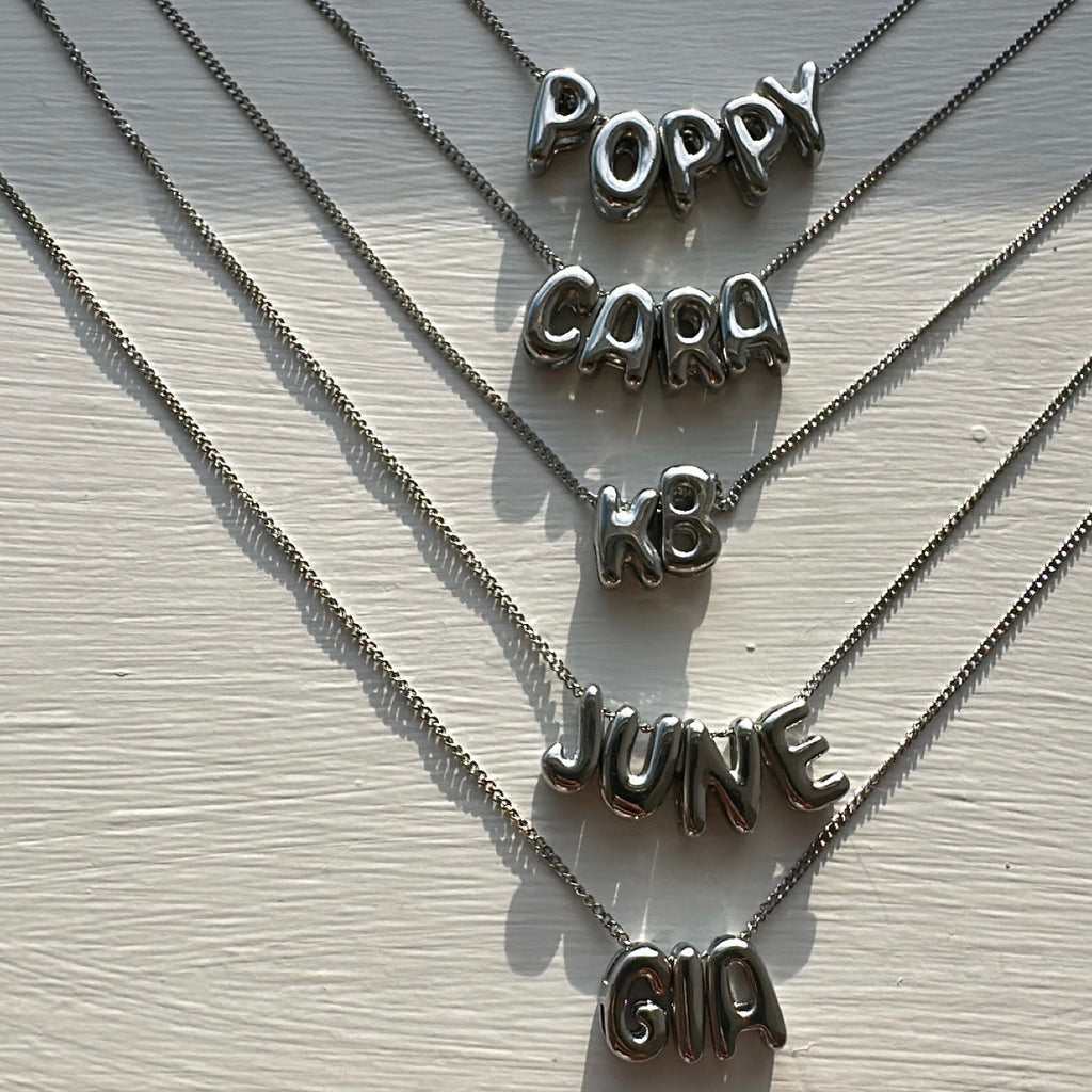 Mini Bubble Name Necklace Single name