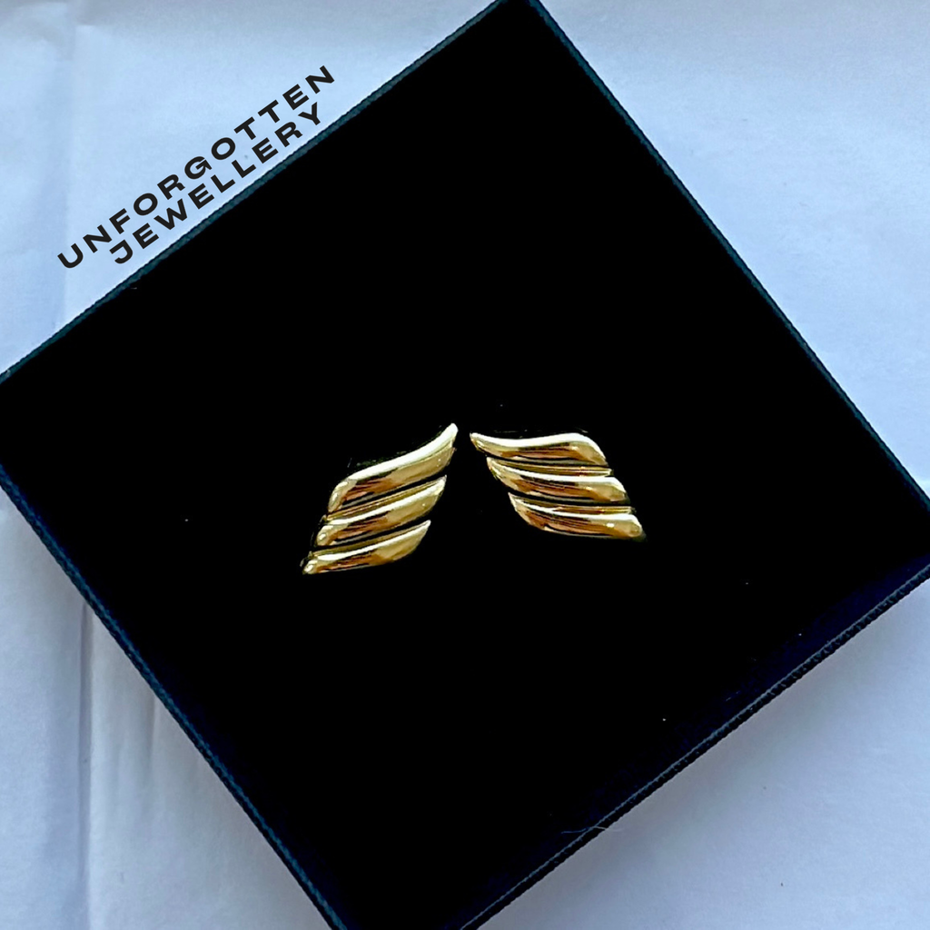 Mini Angel Wing Stud