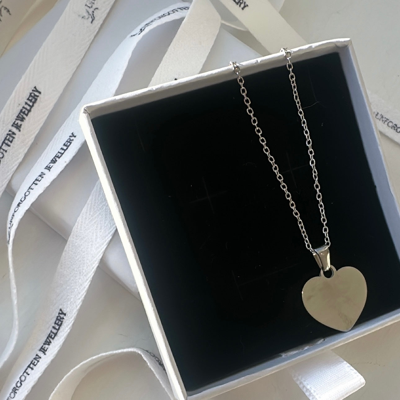 Engraved Classic Heart Pendant Necklace