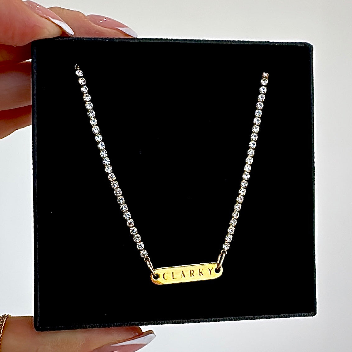 Engraved diamanté necklace