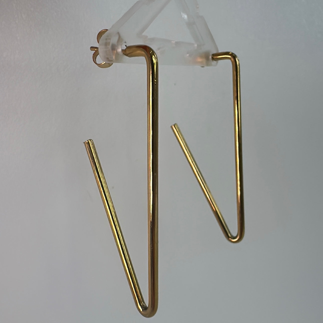 Dagger Hoops