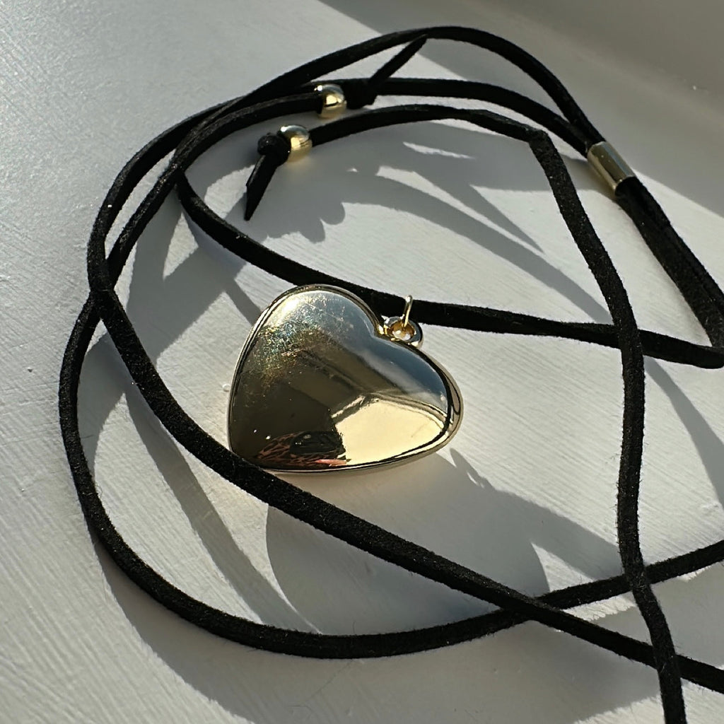 Love Me Knot Choker
