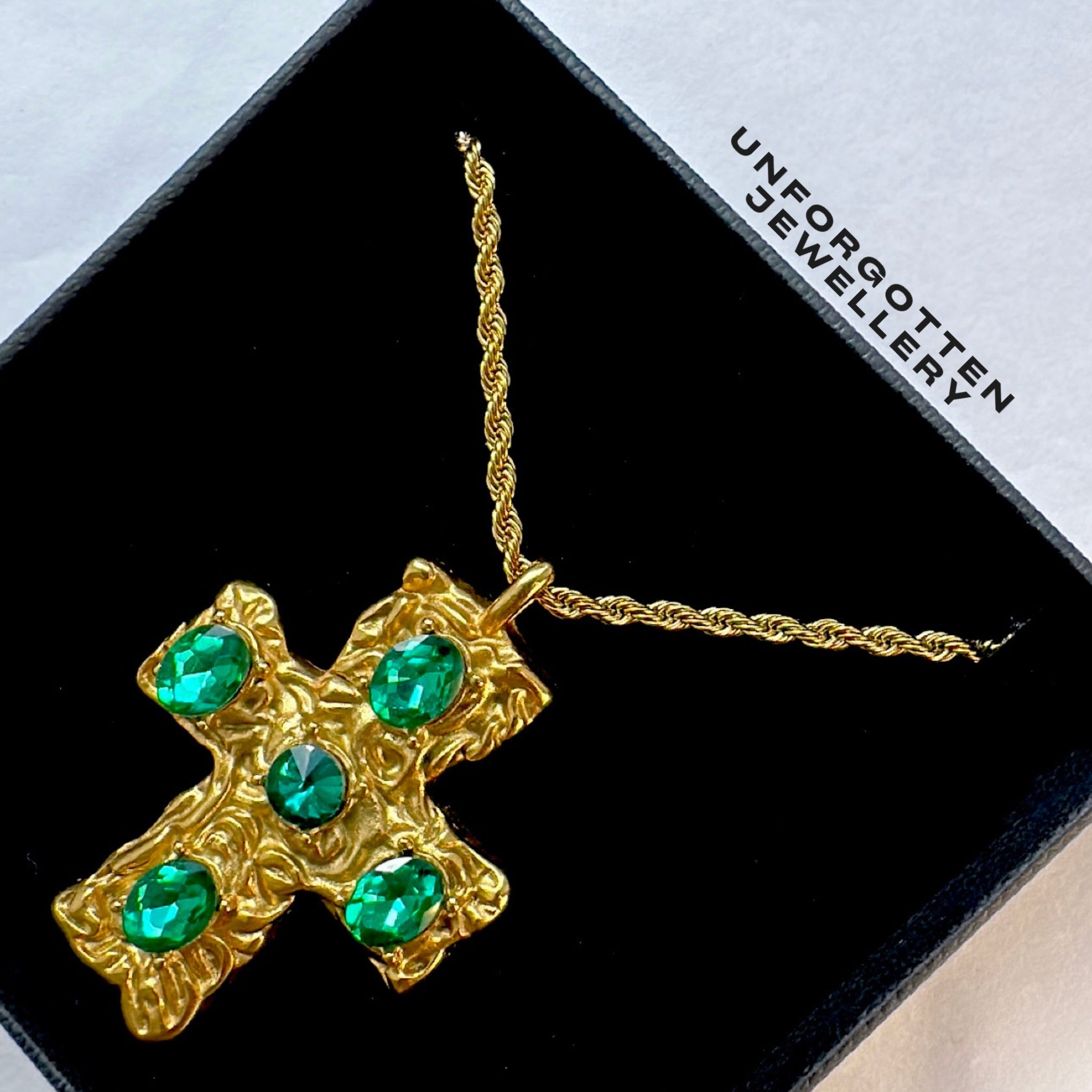 Cross my heart 5 colours