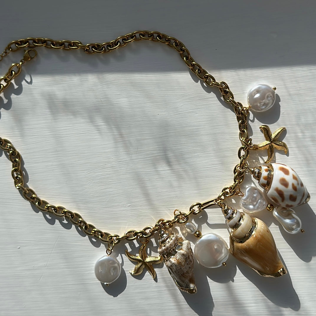 Golden Tied necklace