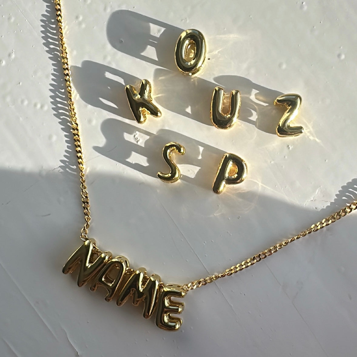 Mini Bubble Name Necklace Single name