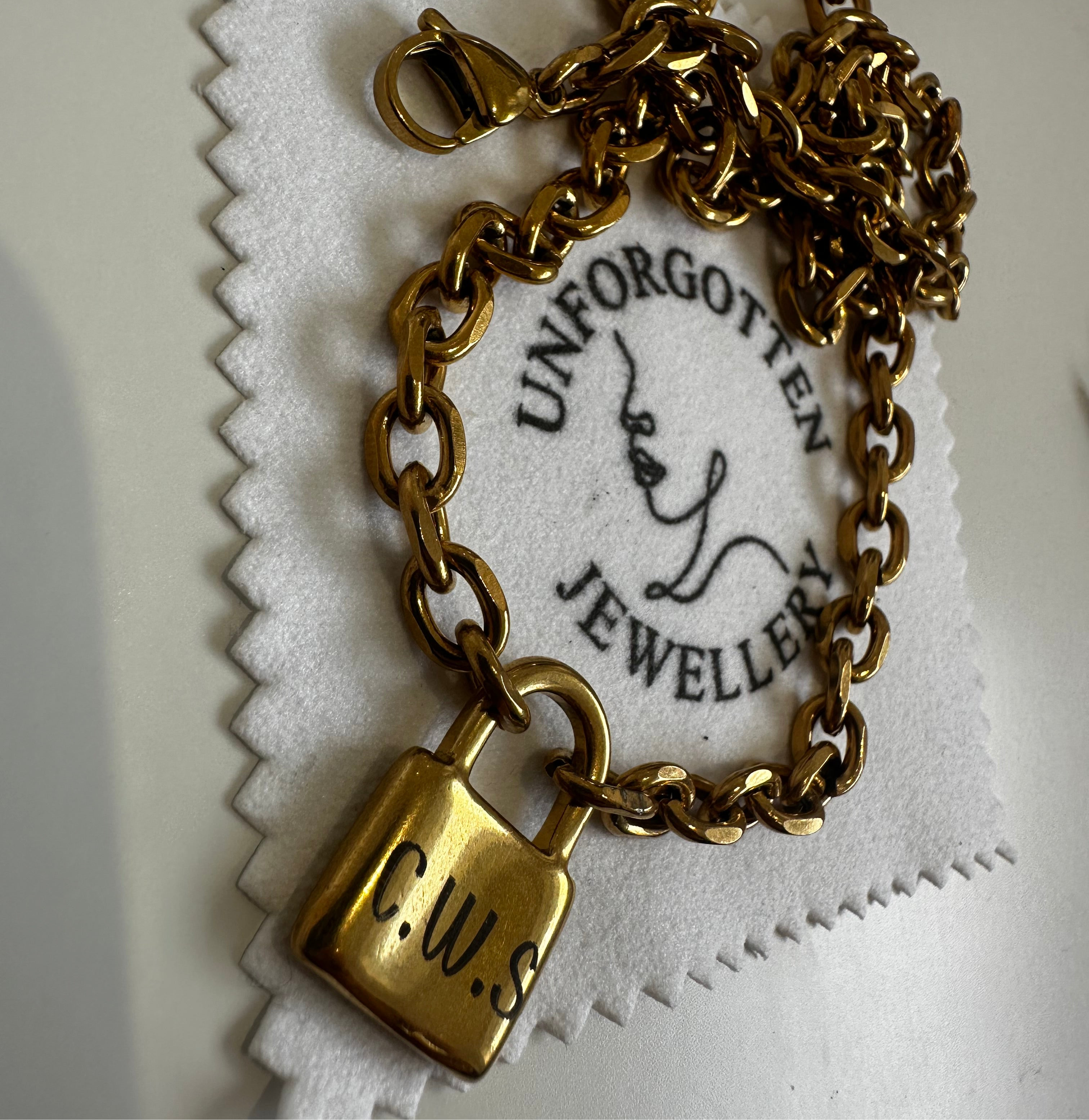 Engravable chunky padlock