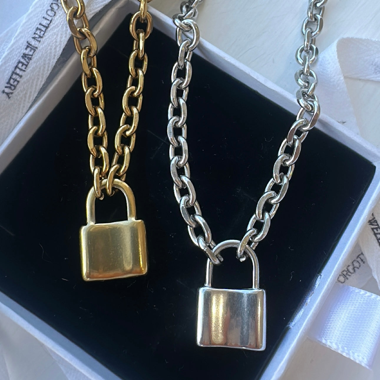 Engravable chunky padlock