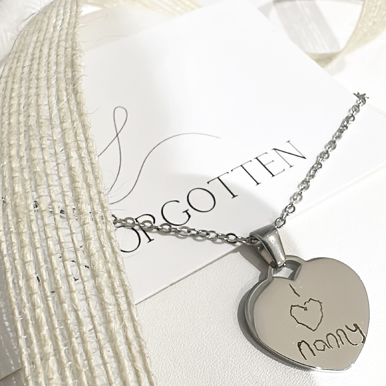 Engraved Classic Heart Pendant Necklace