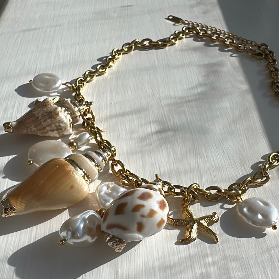 Golden Tied necklace