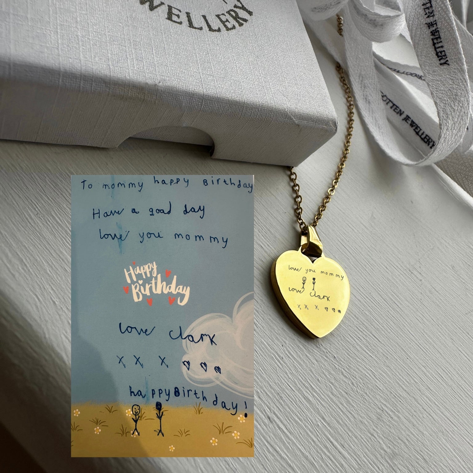 Engraved Classic Heart Pendant Necklace