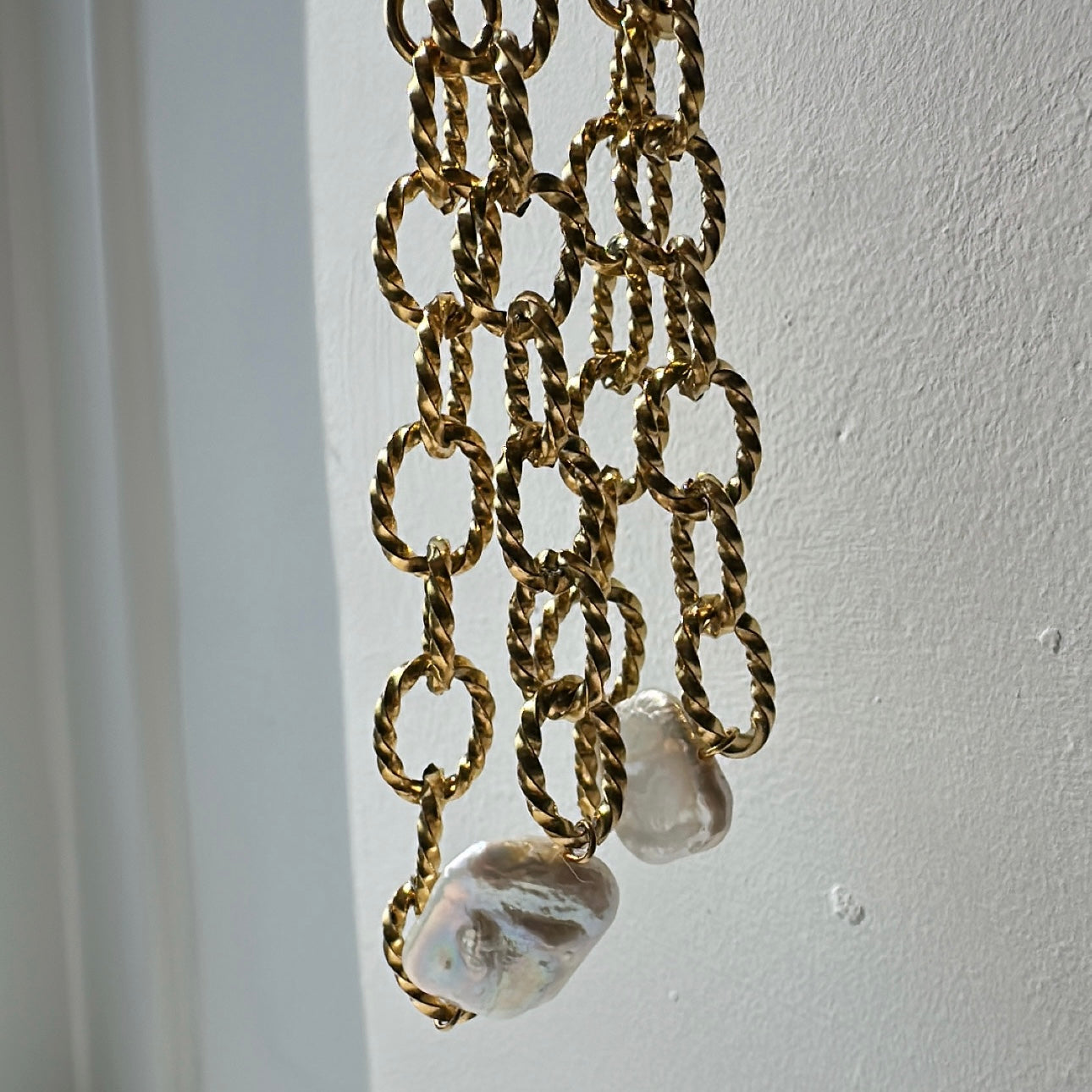 Golden Drift pearl Bracelet