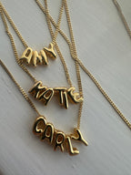 Mini Bubble Name Necklace Single name